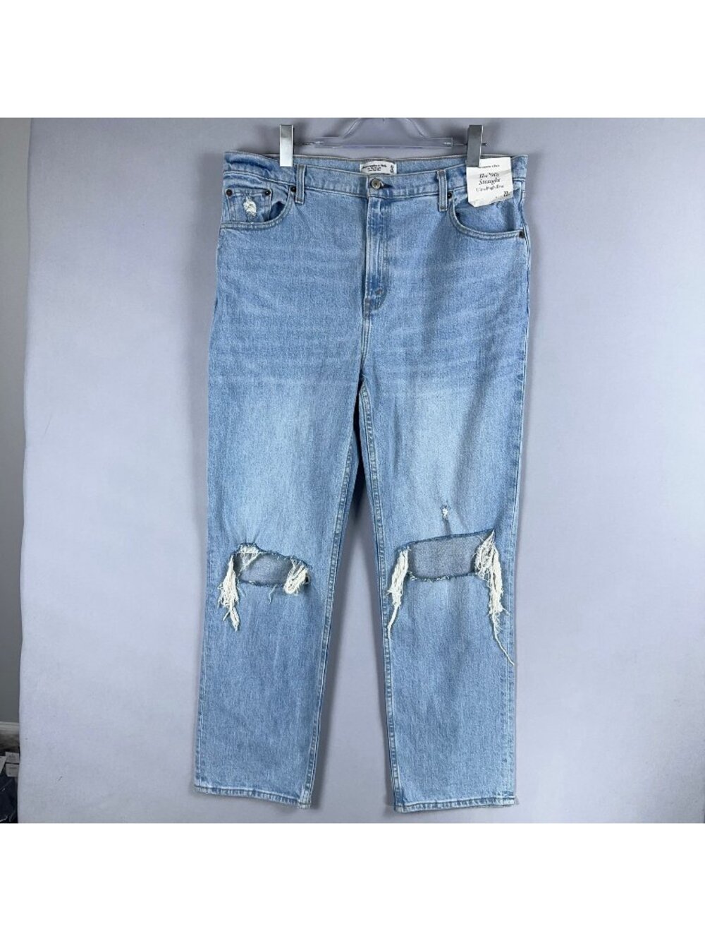 Abercrombie & Fitch Jeans Size 33 90s Straight Ultra High Rise Distressed Light